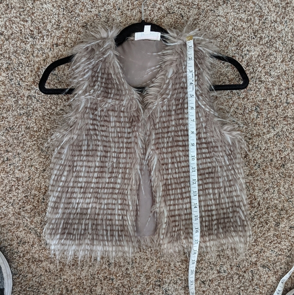 (Freshman Forever) Brown Gray Faux Fur Vest 7/8 - Picture 2 of 11